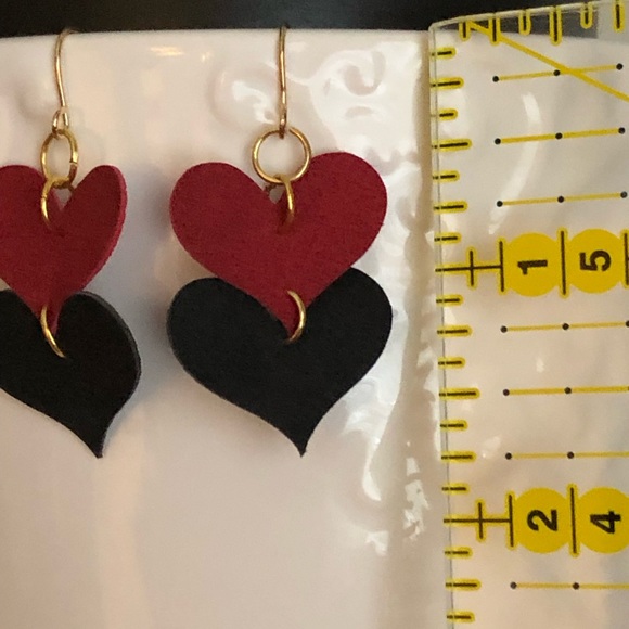 New Faux Leather Hand Crafted Earrings Red and Black Hearts Love Fun Dangle Gift - Picture 3 of 3